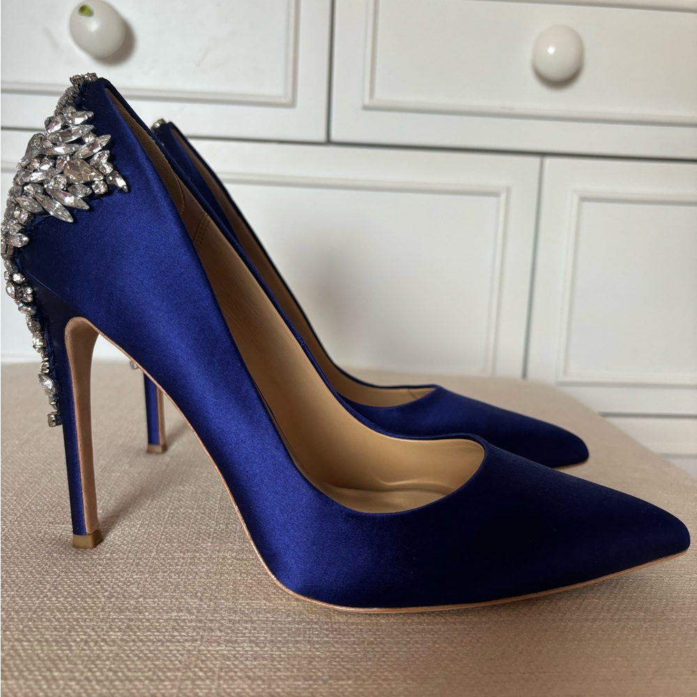 Badgley Mischka blue evening shoes